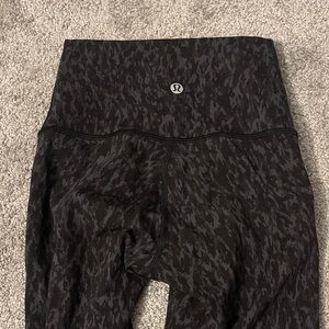 Lululemon Crop Wunder Under Camo Leggings